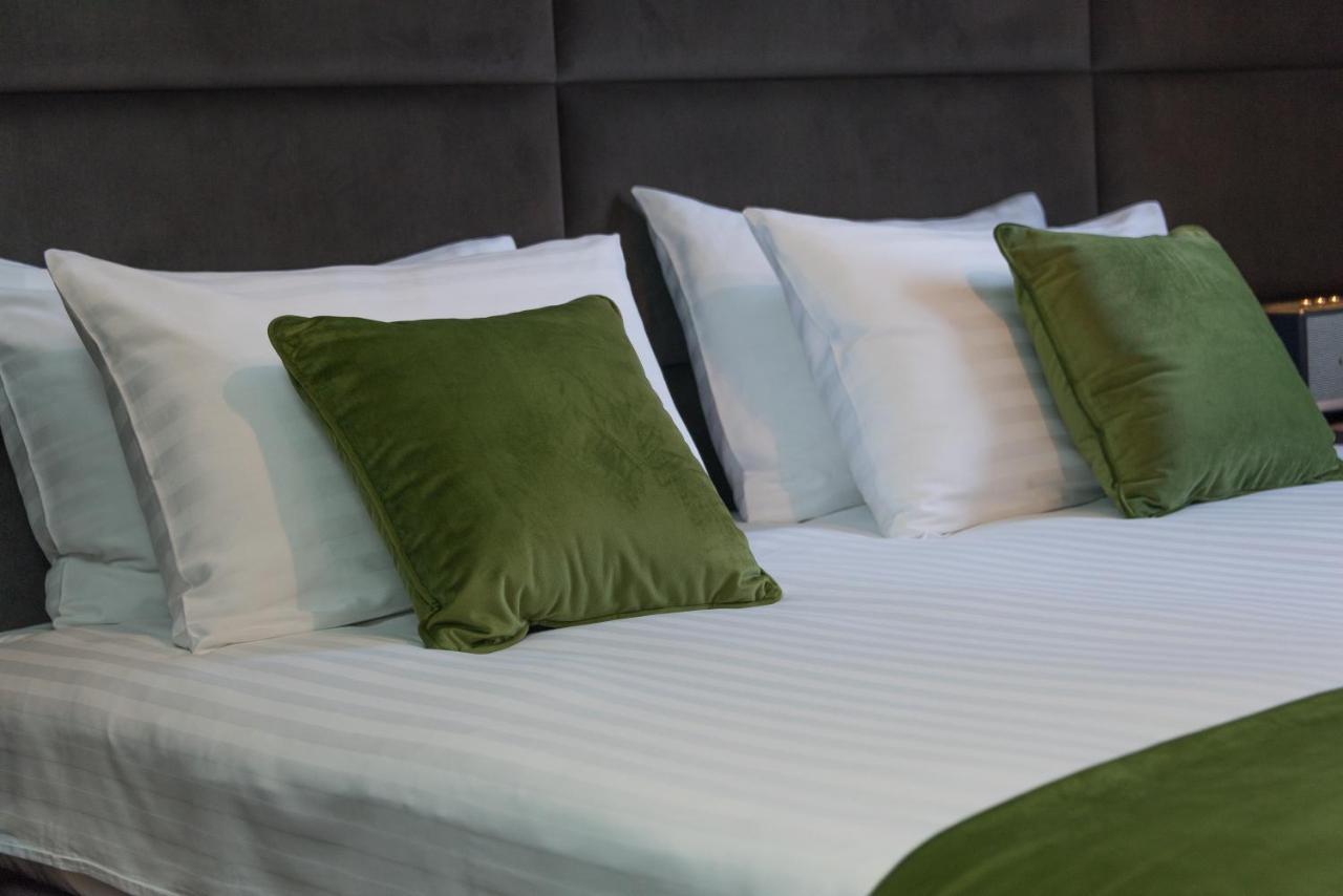 Brik Hotel Odessa Buitenkant foto